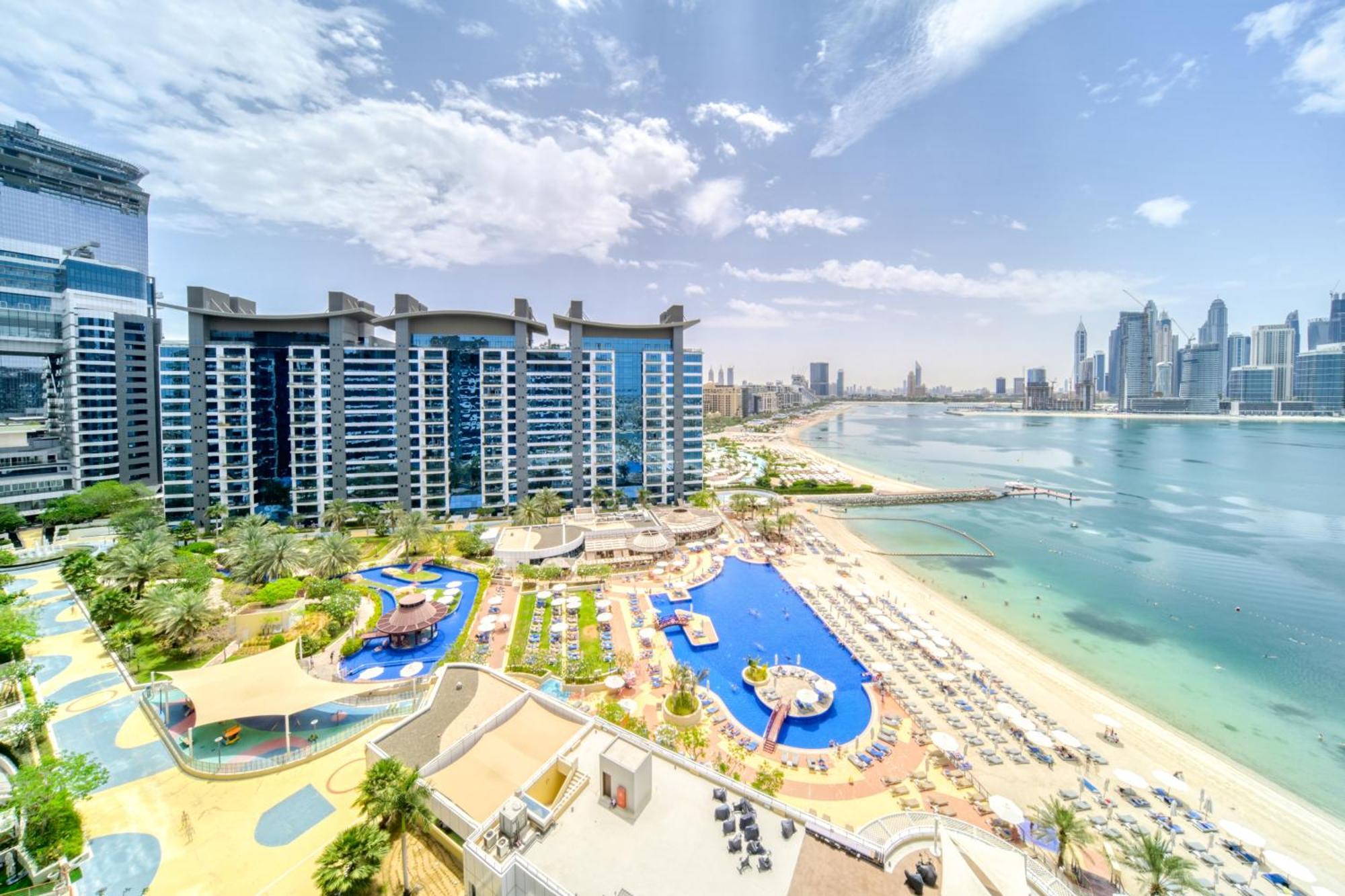 Oceana Residences, The Palm Jumeirah - Mint Stay Дубай Екстериор снимка